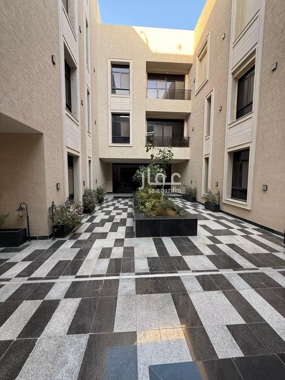 شقة 4 غرف في النرجس 5