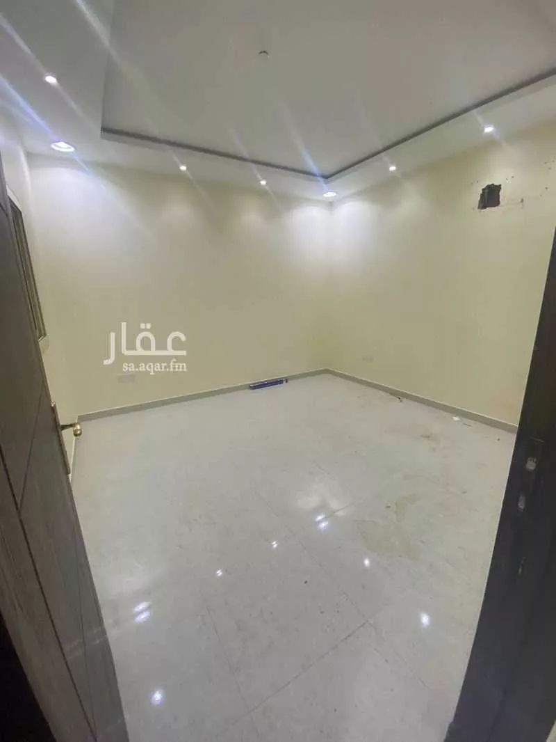 مكتب 900 م² في ظهرة لبن 2