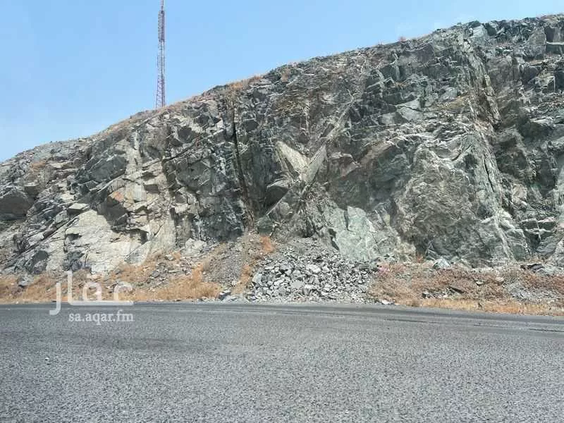 land in Al Andalus, Makkah 6