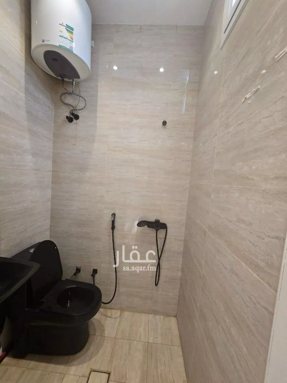 شقة 1 غرف في الملقا 3