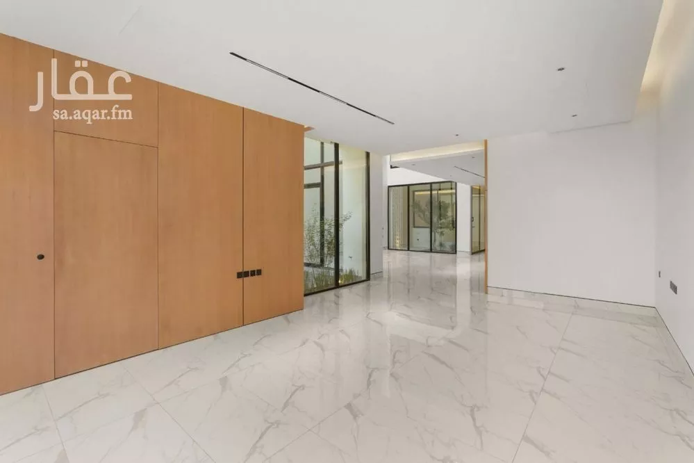 فيلا 5 غرف في النرجس 4