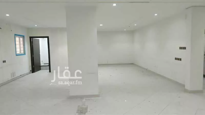 مكتب 4700 م² في المناخ 3