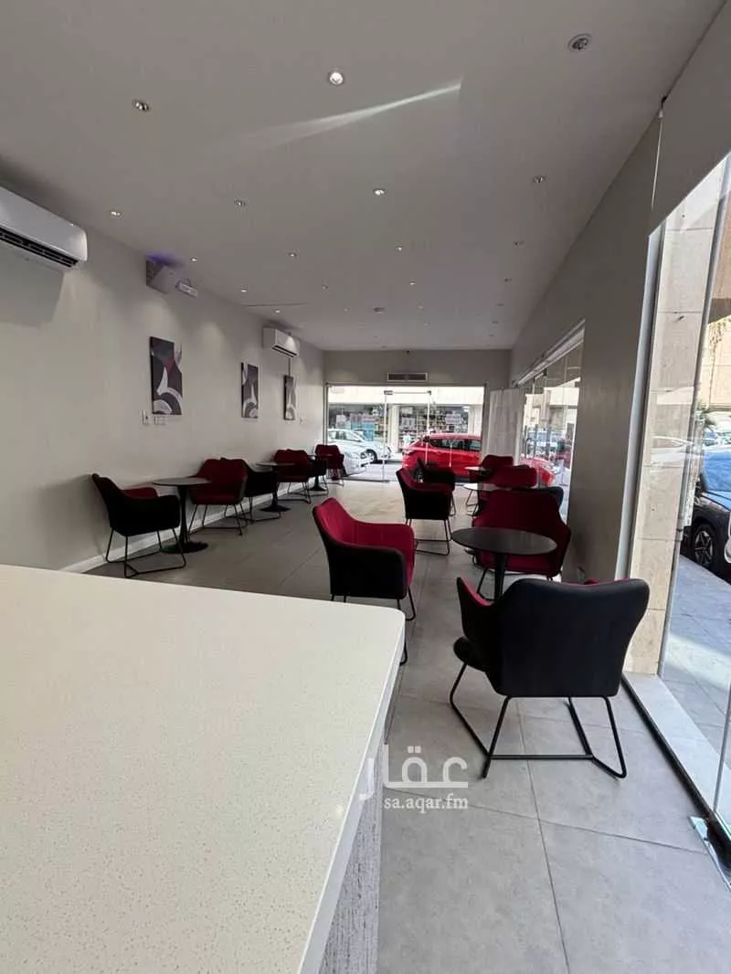 محل 302 م² في الخبر الشمالية 1