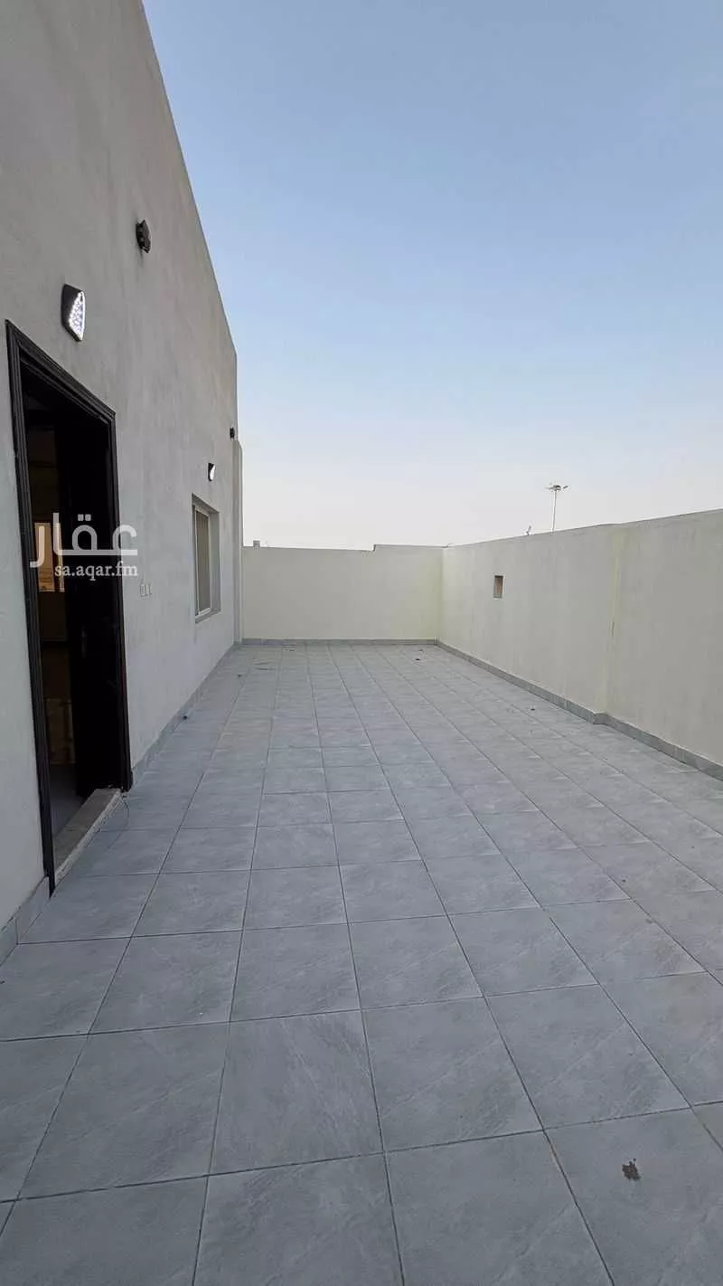 شقة 5 غرف في الريان 1