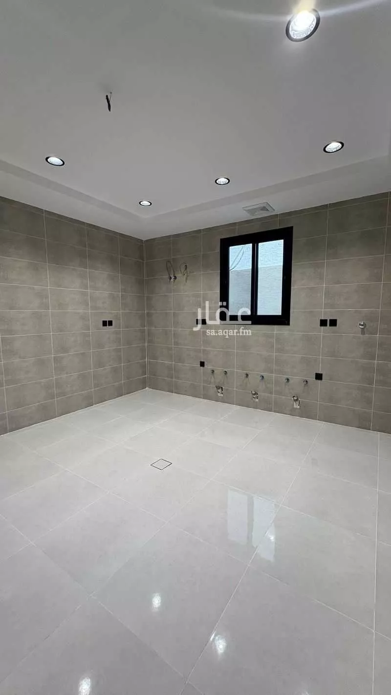 فيلا 13 غرف في الصالحية 4