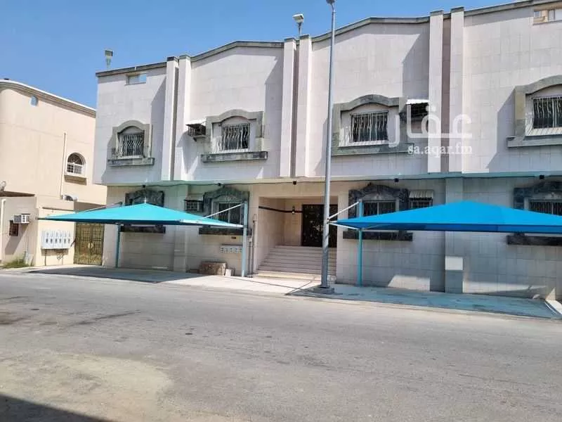 عمارة 796 م² في العوالي 1