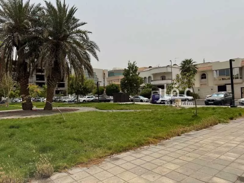 7 bedroom villa in Al Rawdah 3