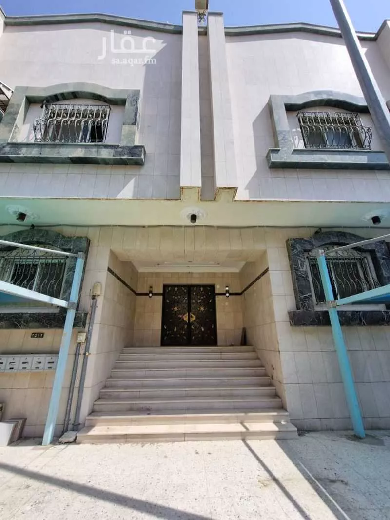 عمارة 796 م² في العوالي 4