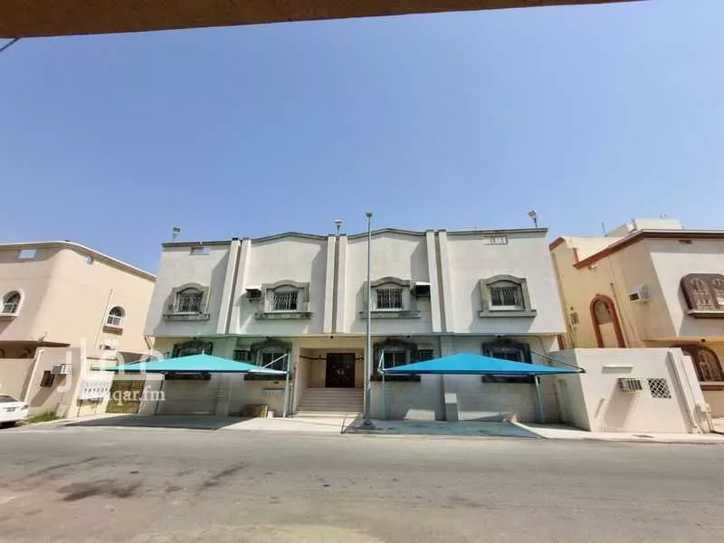 عمارة 796 م² في العوالي 2