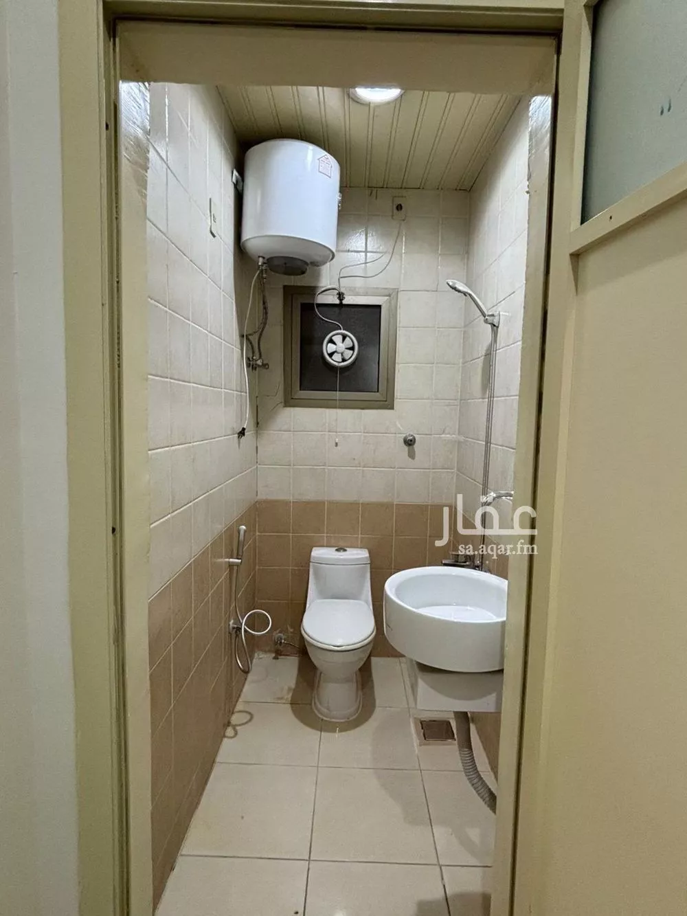 شقة 3 غرف في العزيزية 5