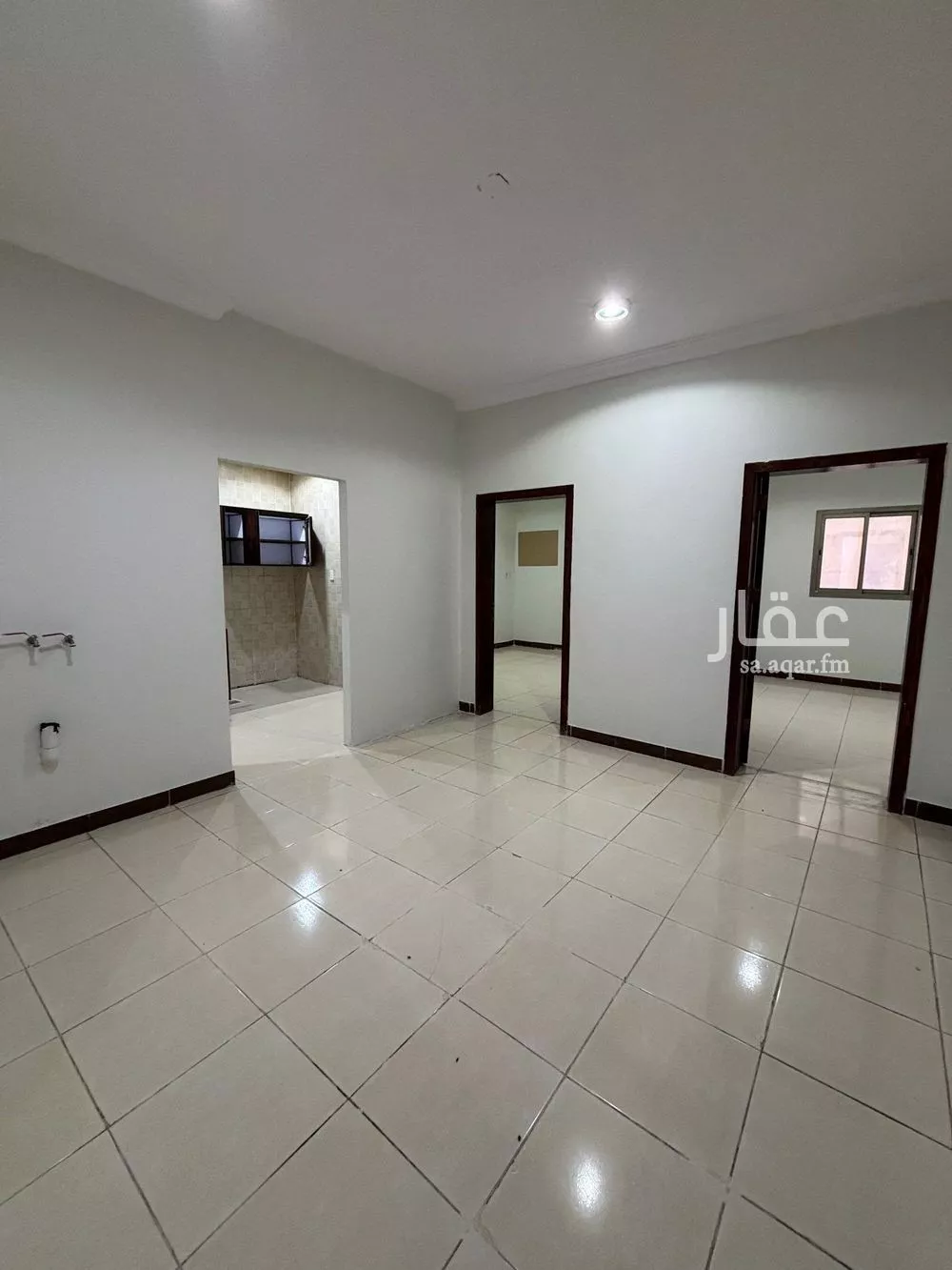 شقة 3 غرف في العزيزية 5