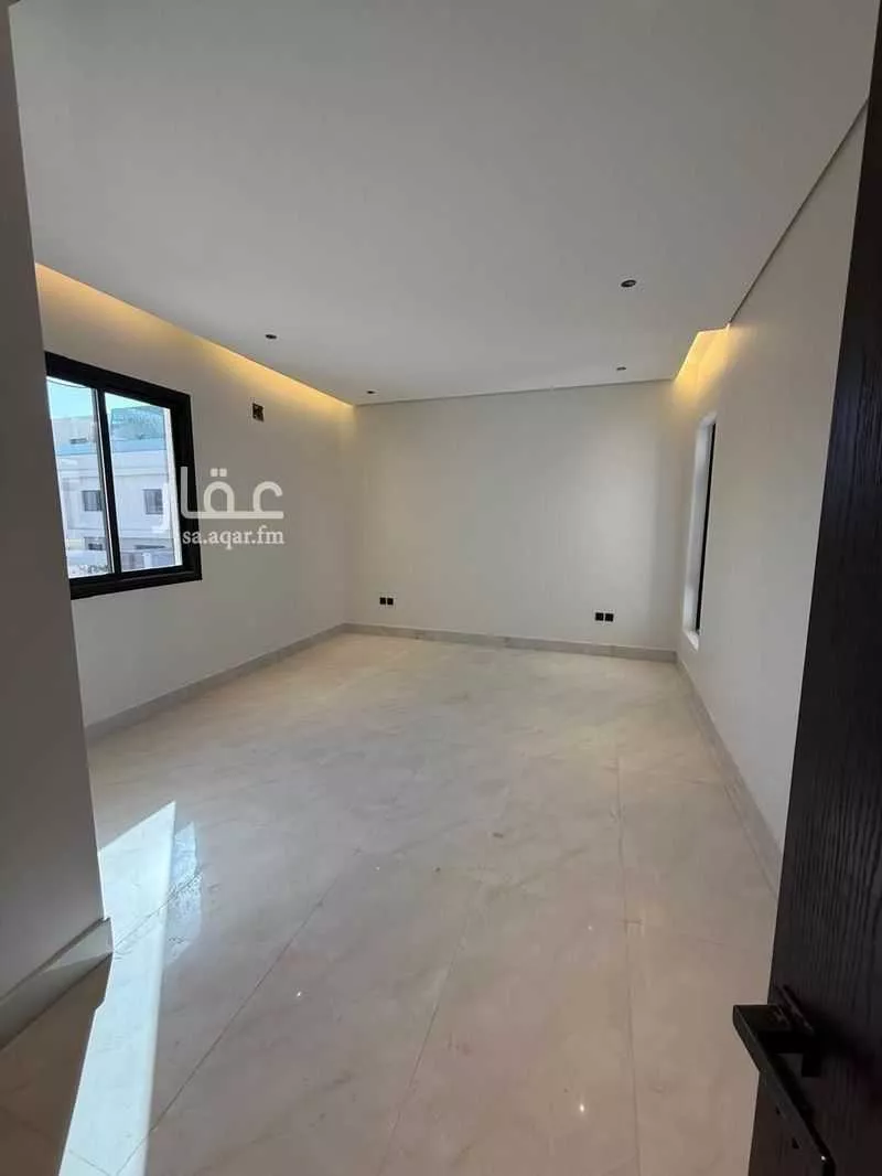 4 bedroom villa in Al Mahdiyyah, Riyadh 14