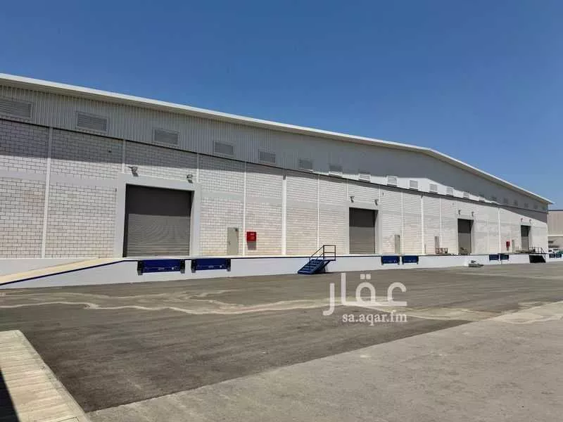 مستودع 20000 م² في المحجر 2