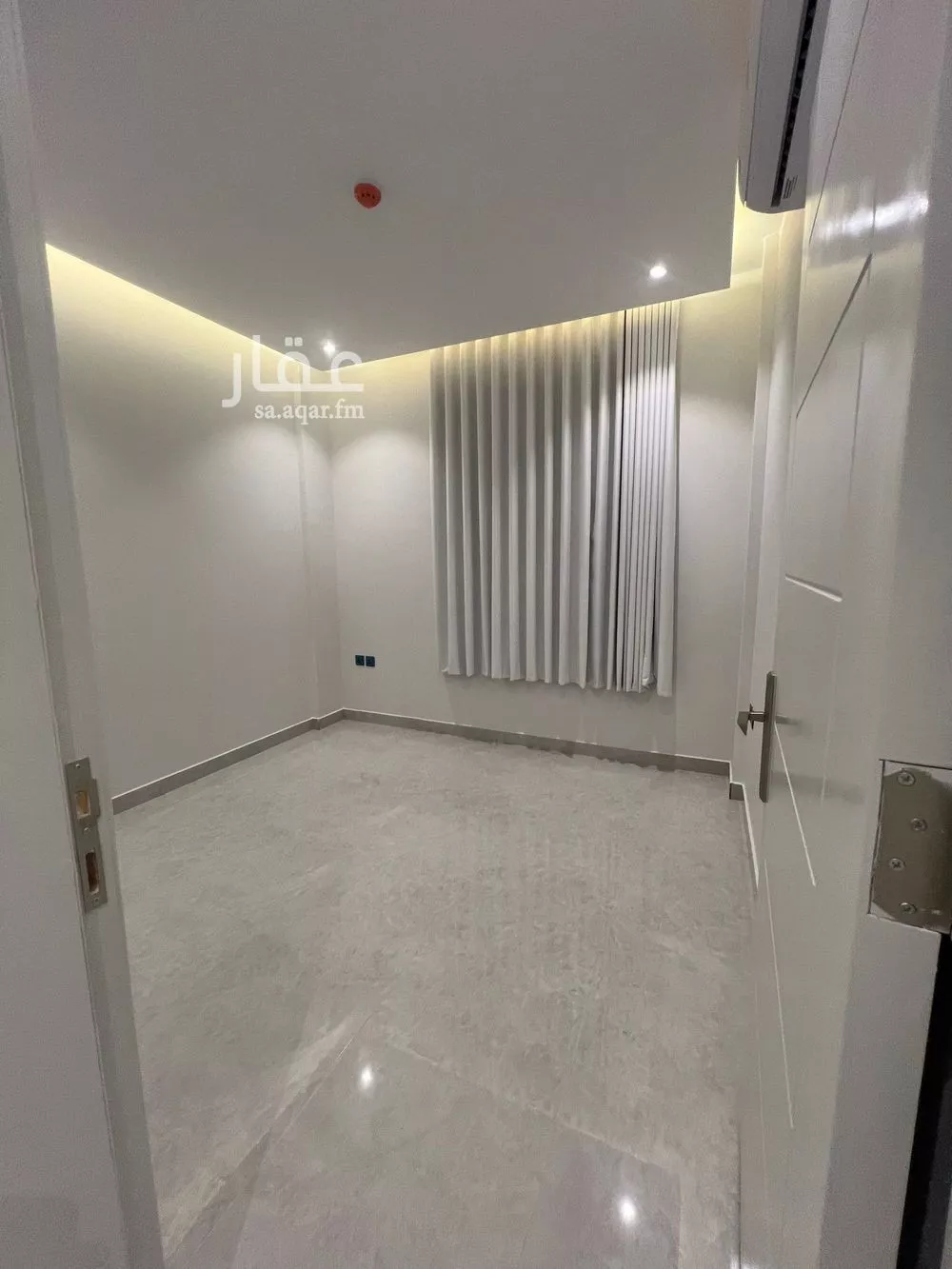 2 bedroom apartment in Dhahrat Laban 4