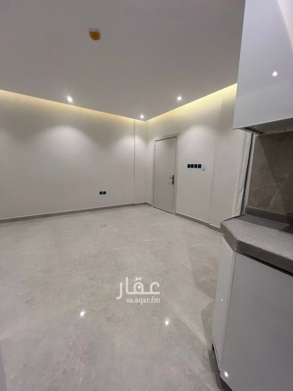 2 bedroom apartment in Dhahrat Laban 3