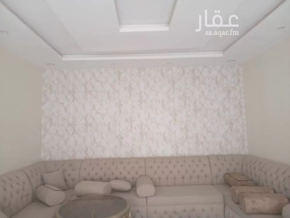 فيلا 5 غرف في طيبة 4