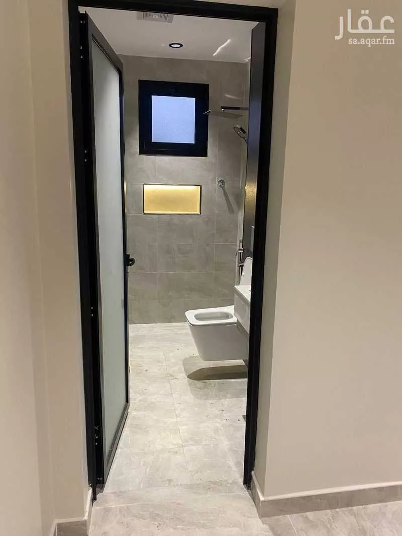 شقة 3 غرف في الحمرا 4