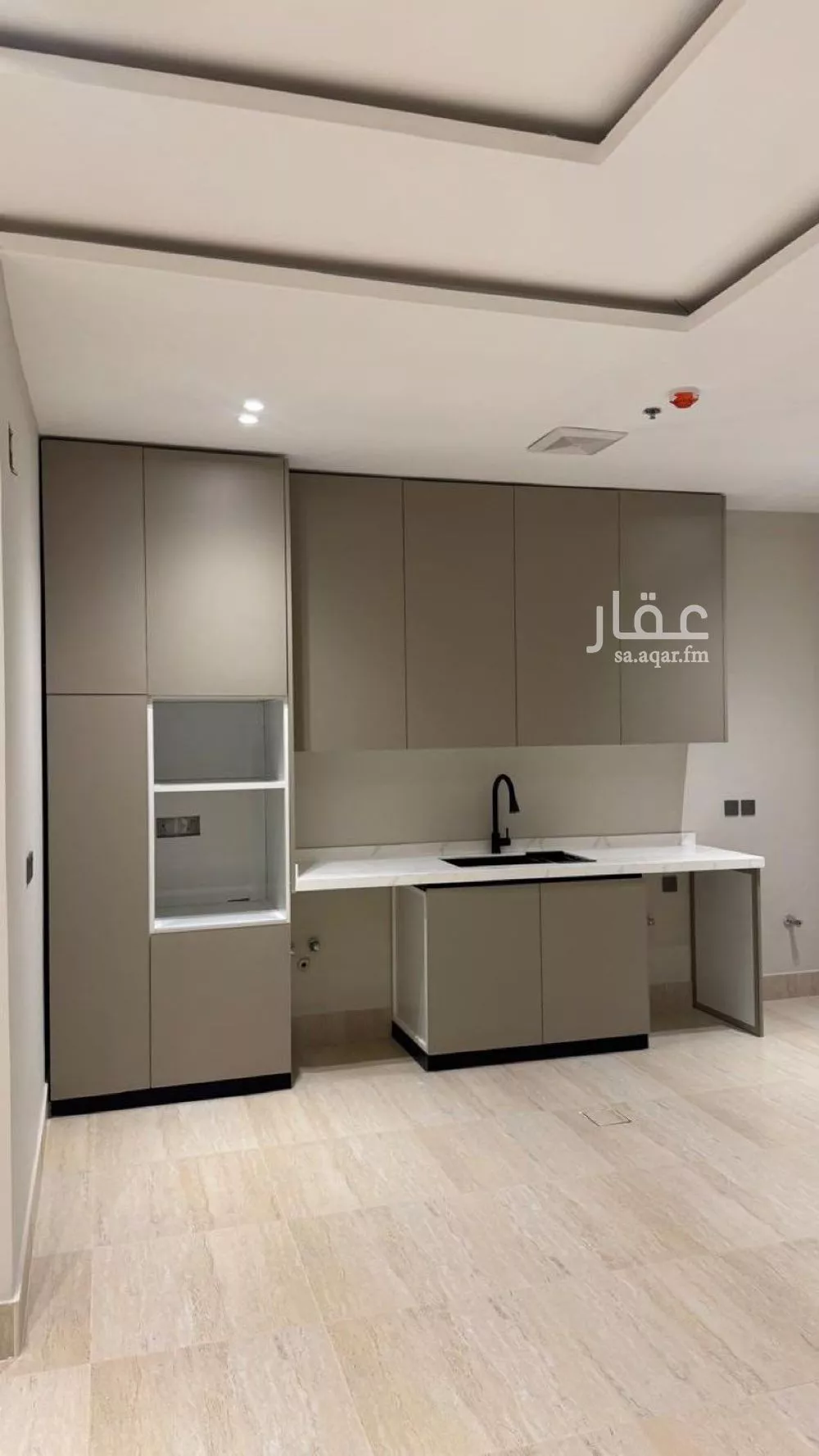 شقة 3 غرف في الحمرا 5