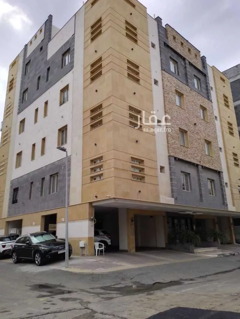 3 bedroom apartment in Al Rawdah 1