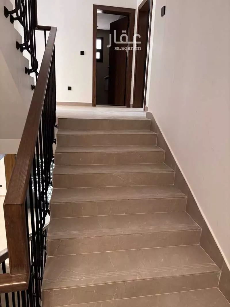 فيلا 6 غرف في الفلاح 5