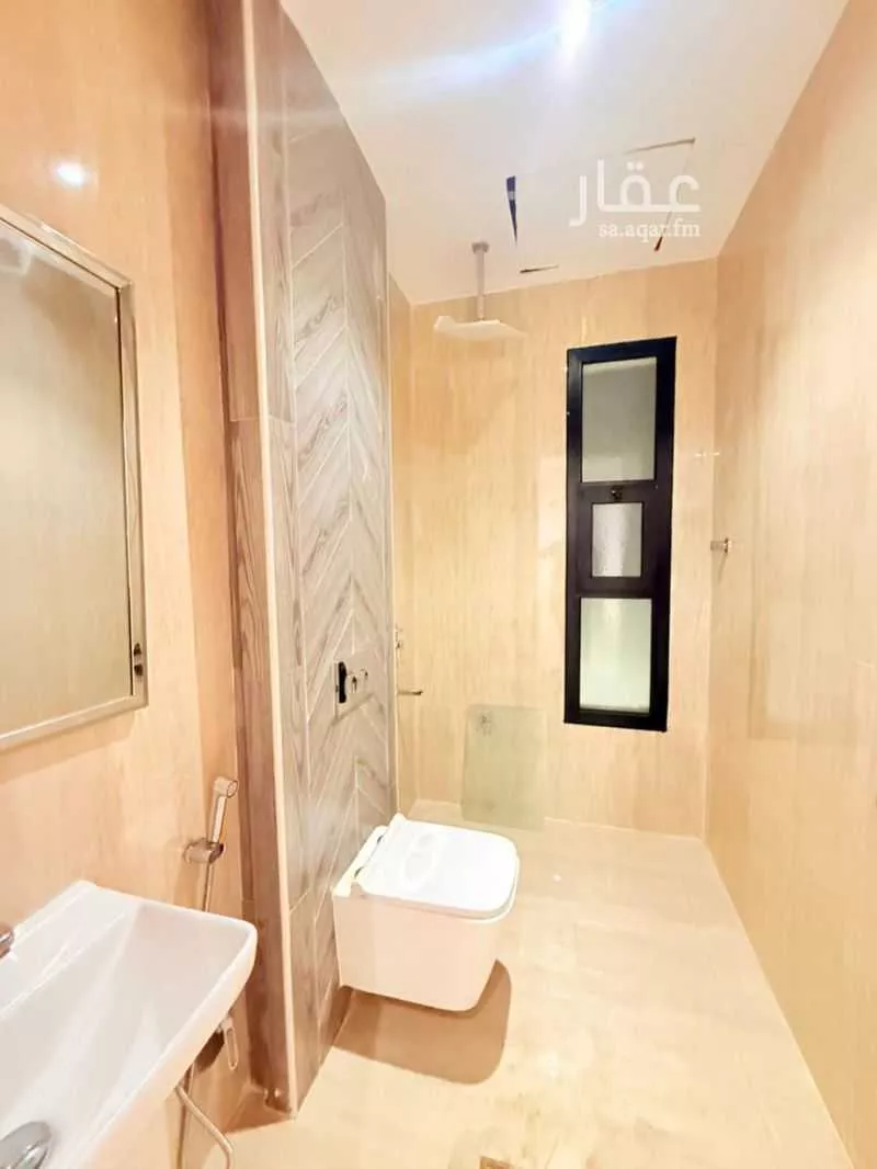 شقة 5 غرف في الحمرا 3