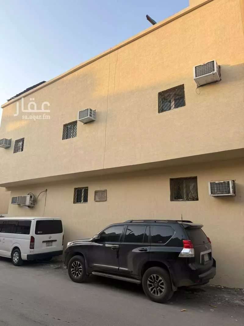 عمارة 317 م² في اليمامة 3