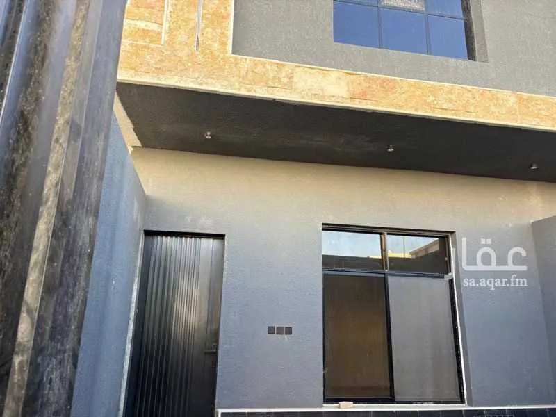 فيلا 6 غرف في عكاظ 4