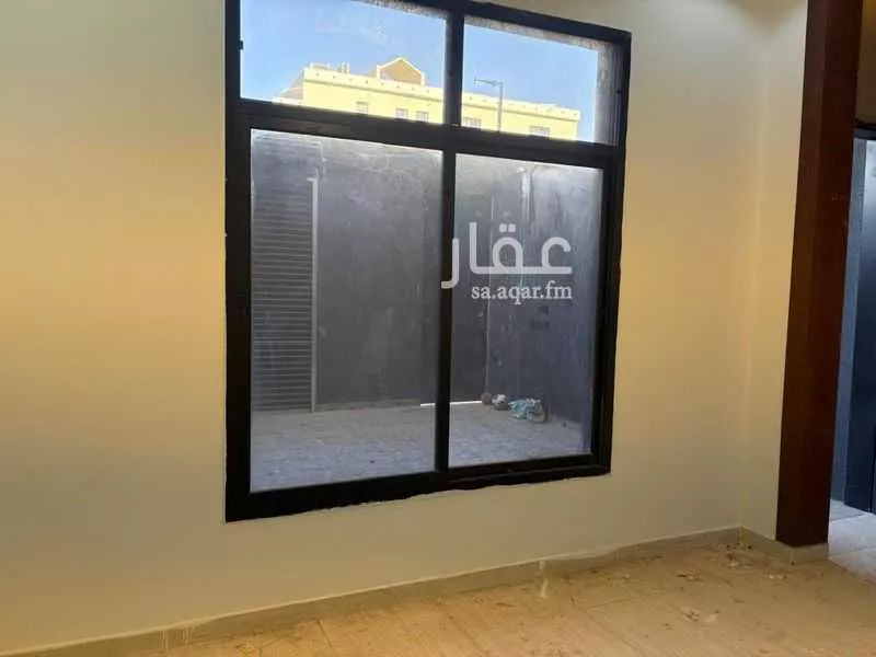 فيلا 6 غرف في عكاظ 3