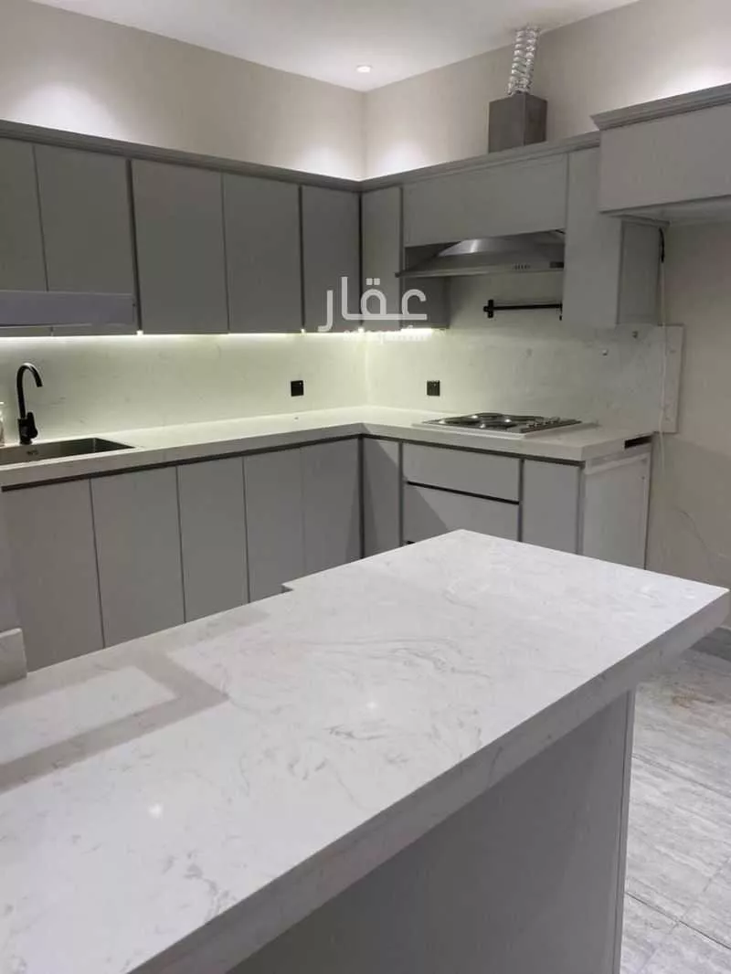 شقة 3 غرف في العقيق 3