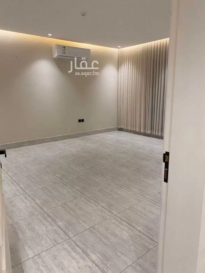 شقة 3 غرف في العقيق 5