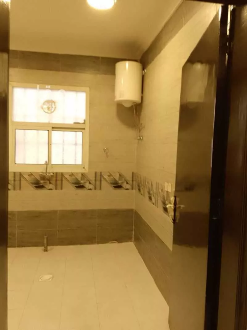 شقة 2 غرف في الرمال 3