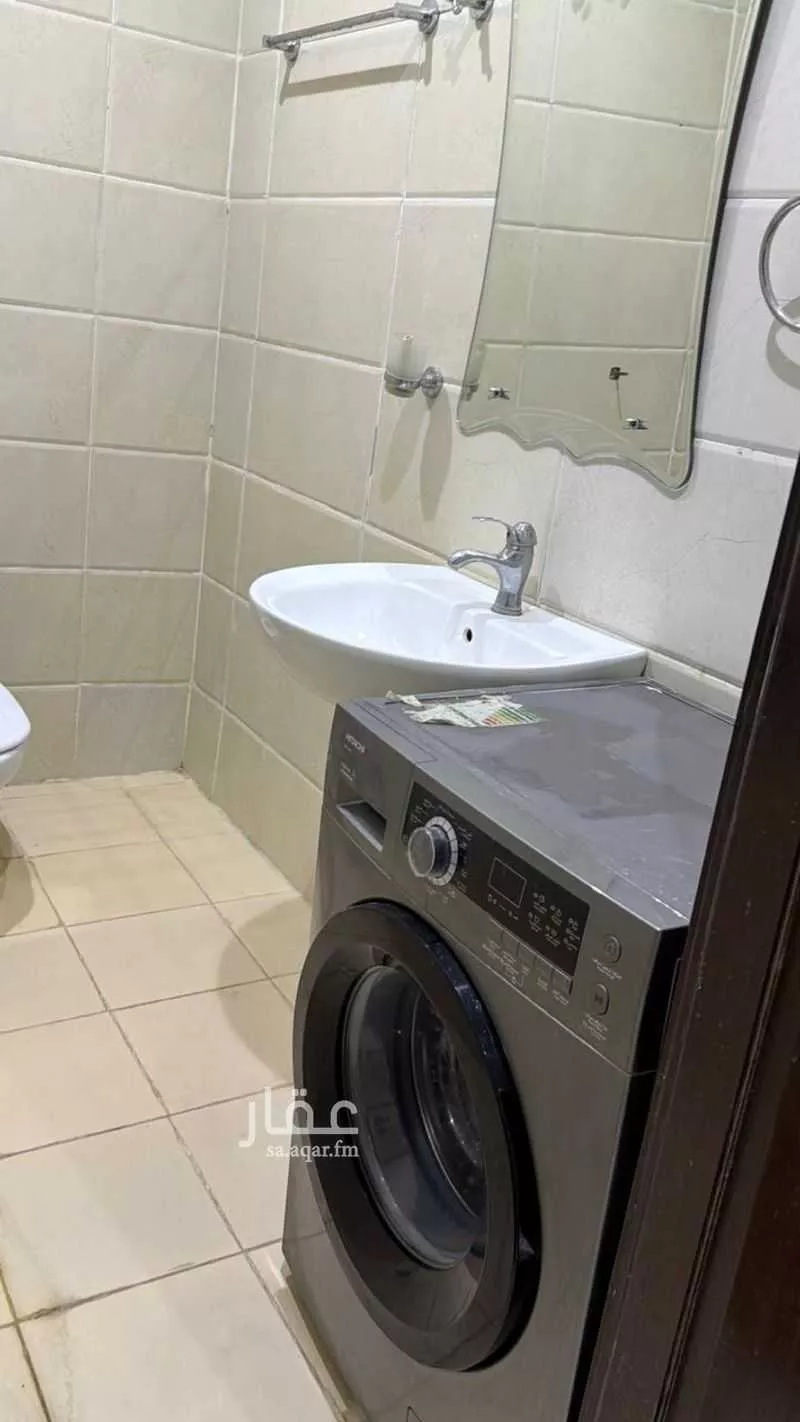 شقة 4 غرف في النظيم 1