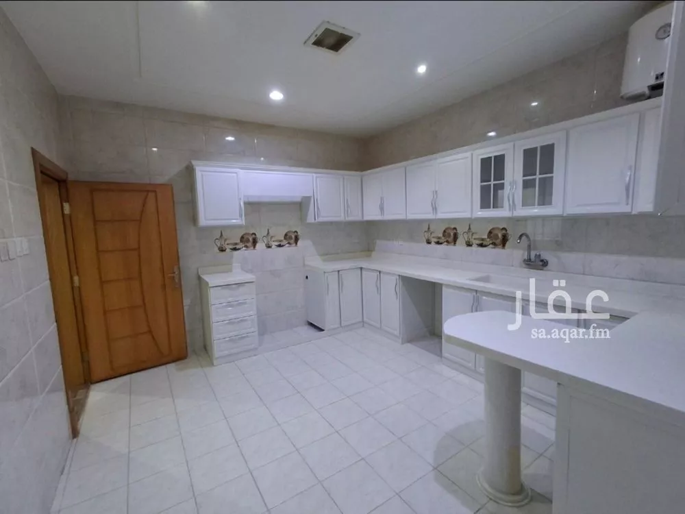 4 bedroom apartment in Al Rawabi, Riyadh 14