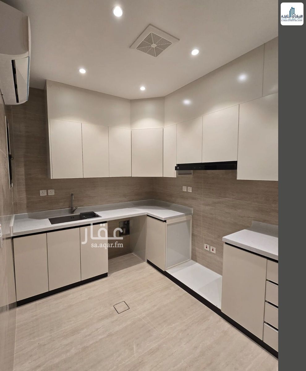 3 bedroom apartment in Al Rawabi, Riyadh 26