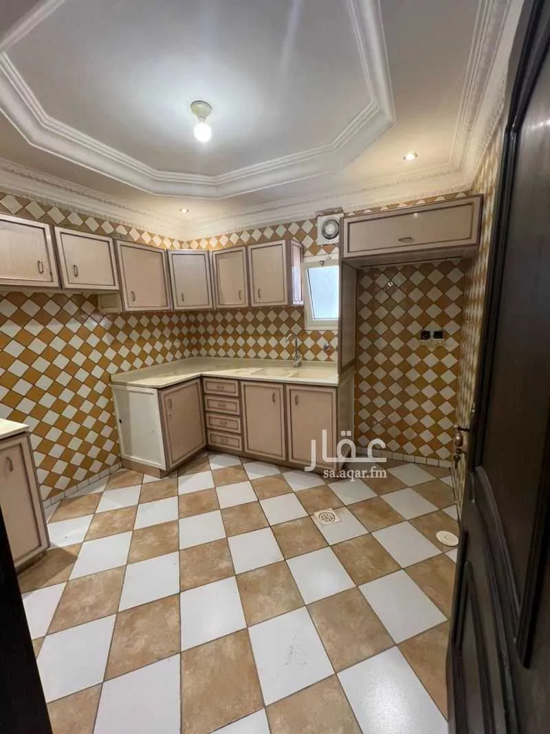 2 bedroom apartment in Mishrifah, Jeddah 5