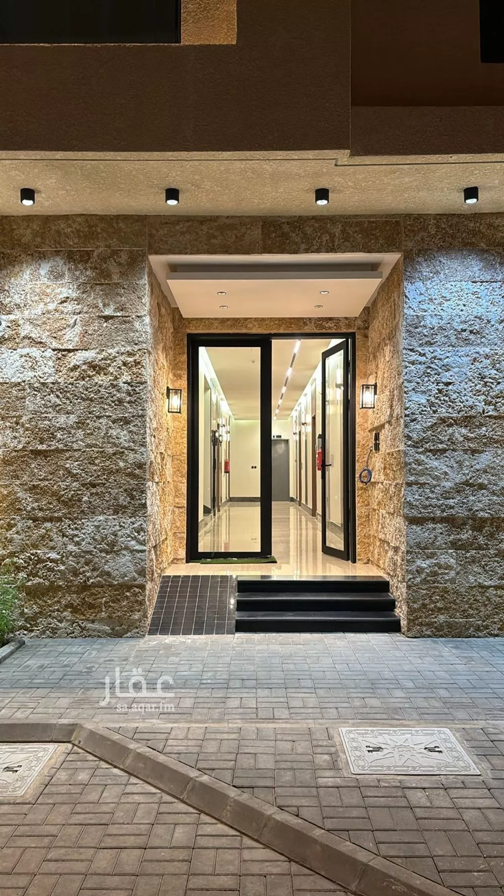 1040 sqm building in Al Yarmouk 2