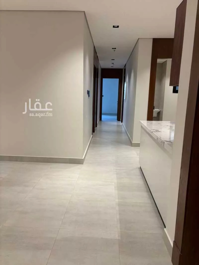 شقة 4 غرف في العارض 4