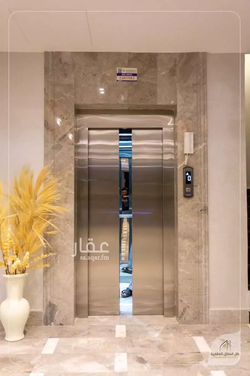 5 bedroom apartment in Al Hamdaniyah, Jeddah 9