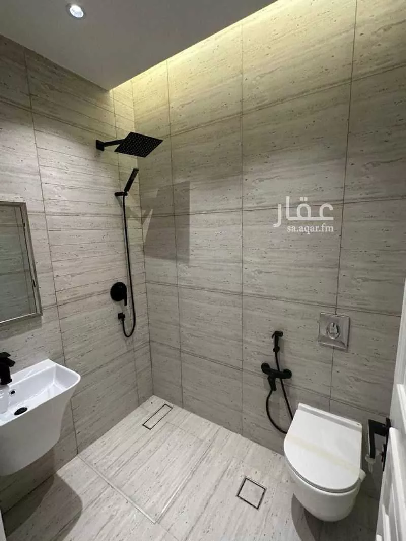 3 bedroom apartment in Al Muhammadiyah, Riyadh 7