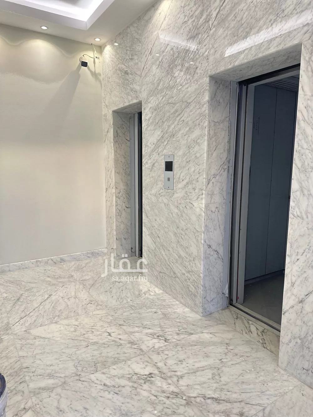 عمارة 1152 م² في الروابي 1