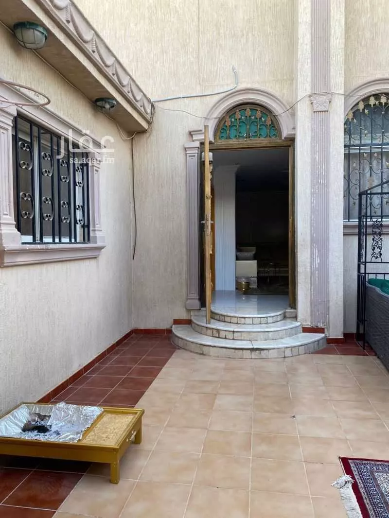 7 bedroom villa in King Fahd, Riyadh 7