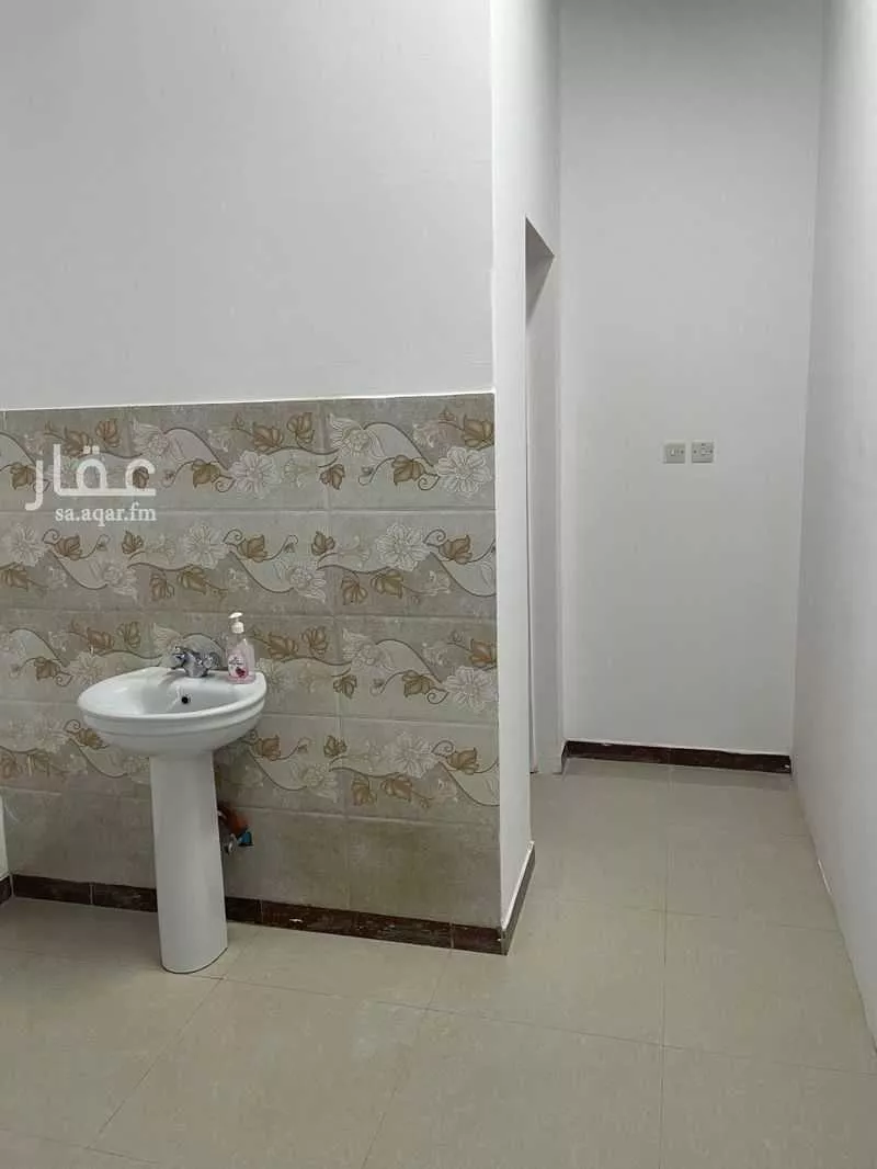 1 bedroom office in Al Khaleej, Riyadh 6