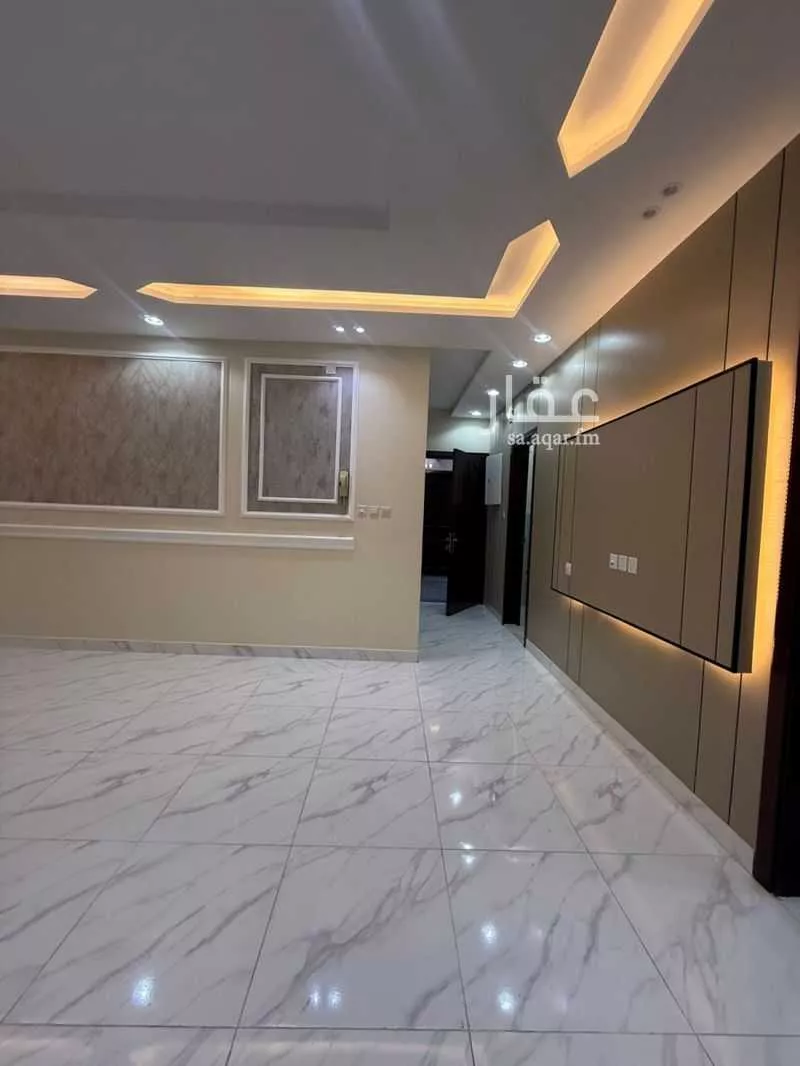 5 bedroom apartment in Muraykh 3