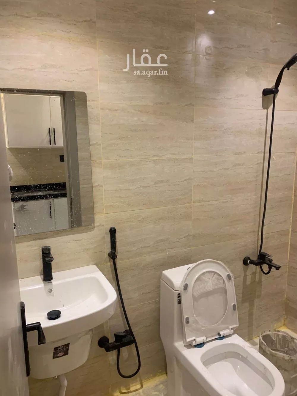 عمارة 65 م² في الملك فيصل 2