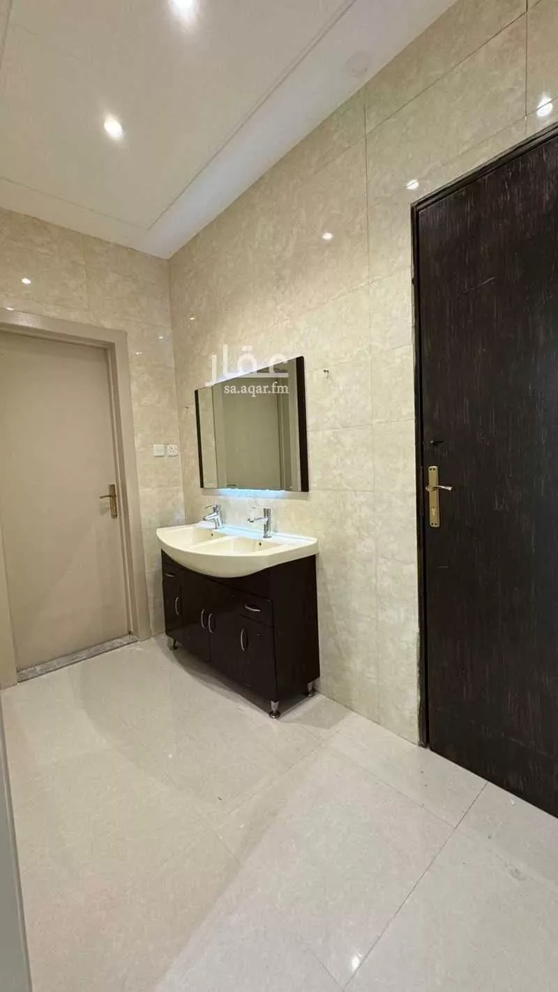 4 bedroom apartment in Laban, Riyadh 7