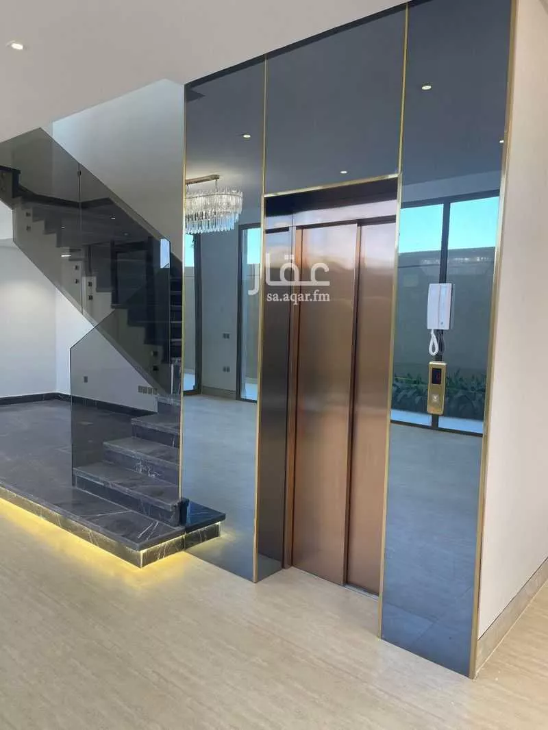 5 bedroom villa in Al Narjis 4