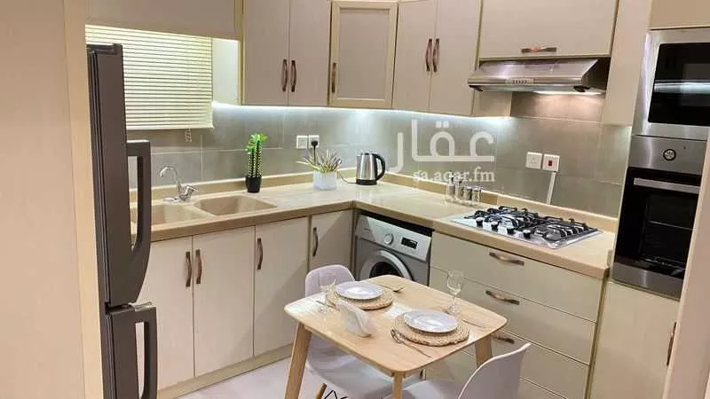 شقة 3 غرف في الملقا 4