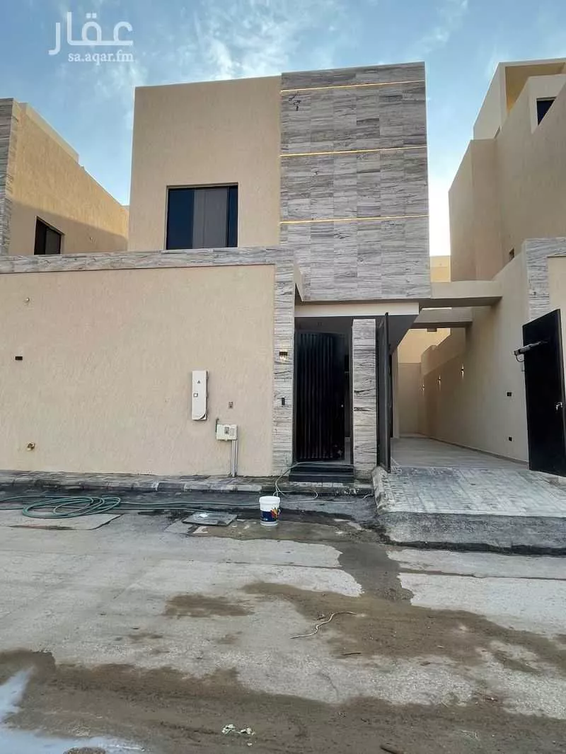 فيلا 6 غرف في الجنادرية 1