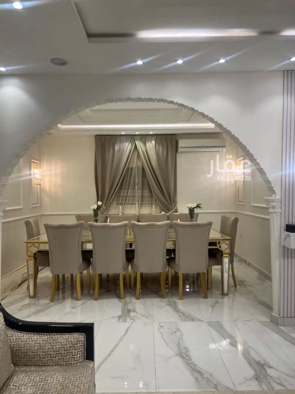 فيلا 8 غرف في الرمال 4