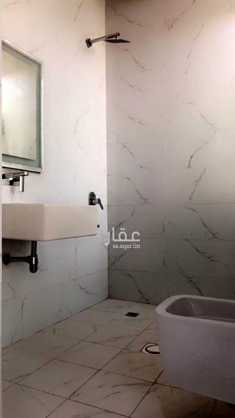 فيلا 8 غرف في الرمال 3